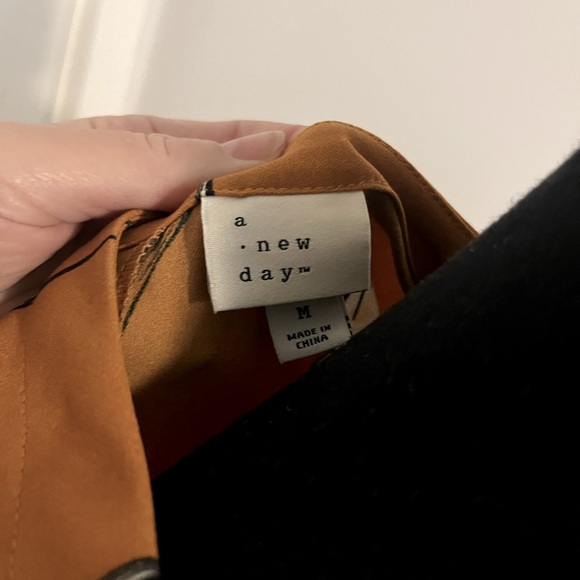 Great dress for Fall - Picture 4 of 4